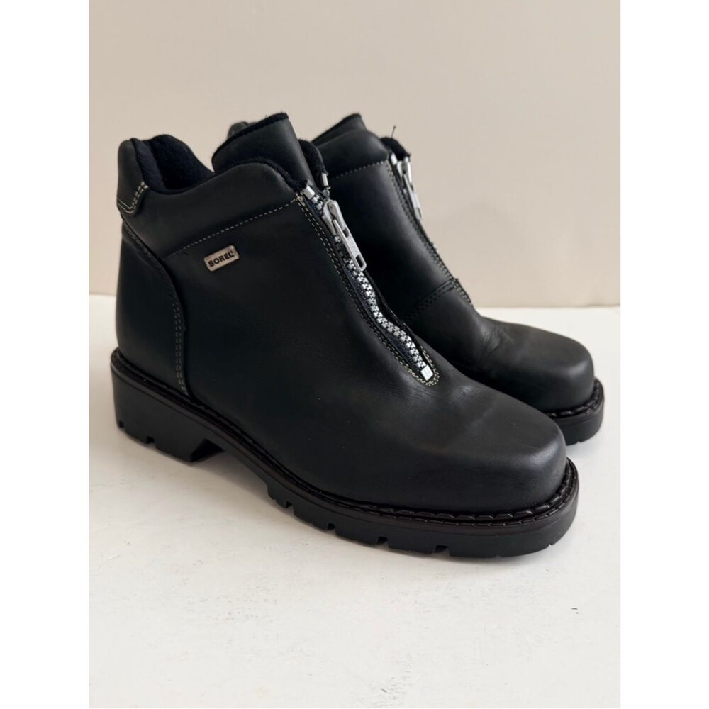 SOREL Black Leather Zip Front Ankle Boots Size 6M